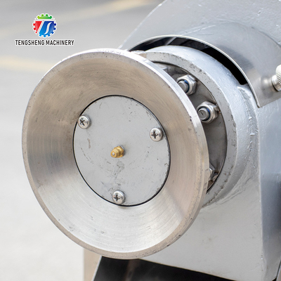 Industrial juicer specializing in the supply of fruit and vegetable crushing screw juicer crushing juicer